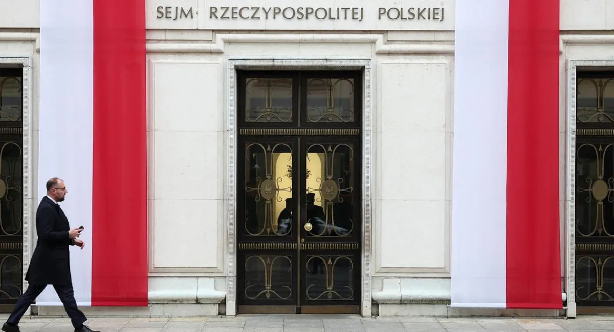 Рейтинг националистической оппозиции в Польше значительно опередил число сторонников власти - today.ua