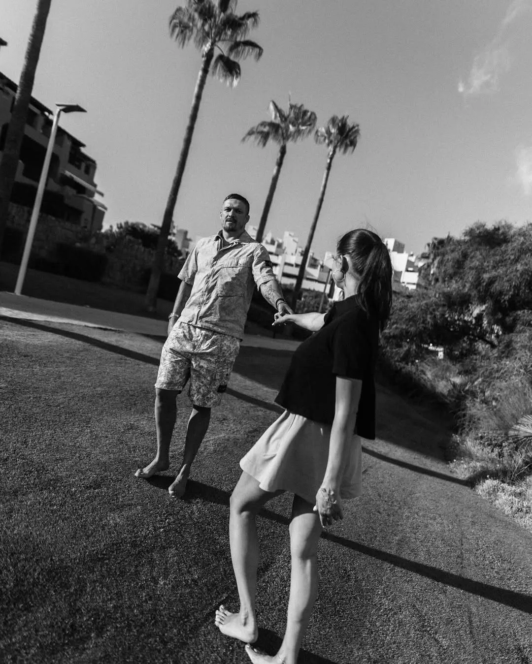 Які красиві: Усик з дружиною захопили фанатів романтичними фото з Іспанії Які красиві: Усик з дружиною захопили фанатів романтичними фото з Іспанії - today.ua