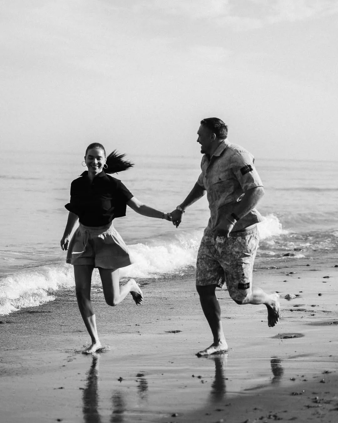 Які красиві: Усик з дружиною захопили фанатів романтичними фото з Іспанії Які красиві: Усик з дружиною захопили фанатів романтичними фото з Іспанії - today.ua