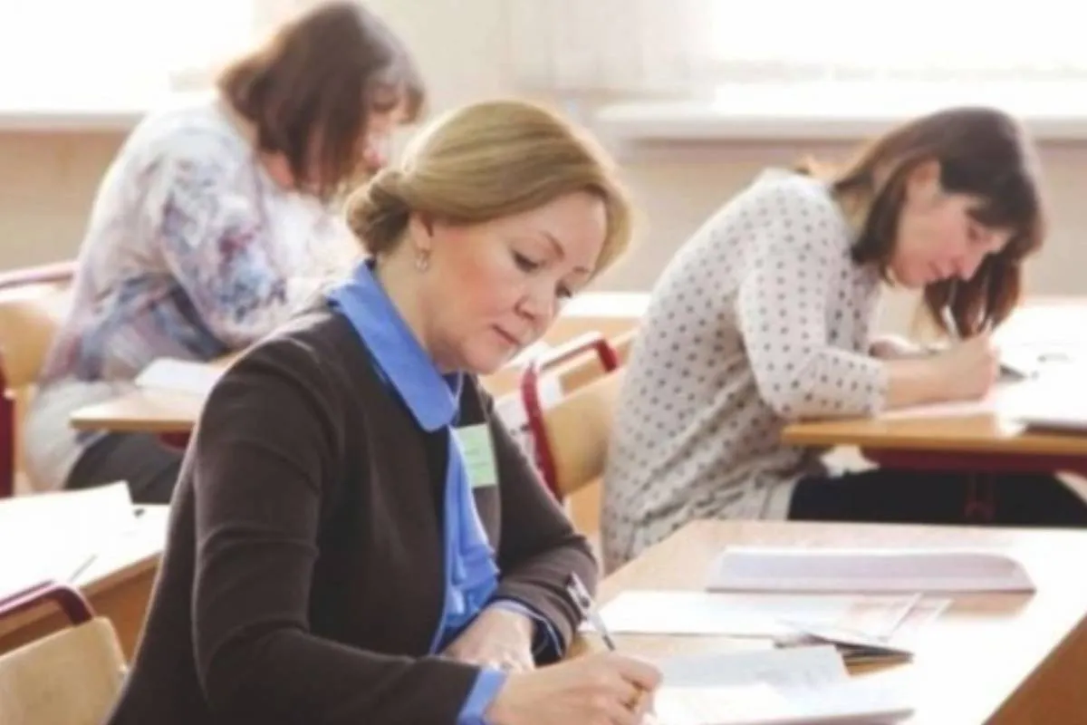 Учителя массово покупают сертификаты о повышении квалификации: почему педагоги отказываются от знаний - today.ua