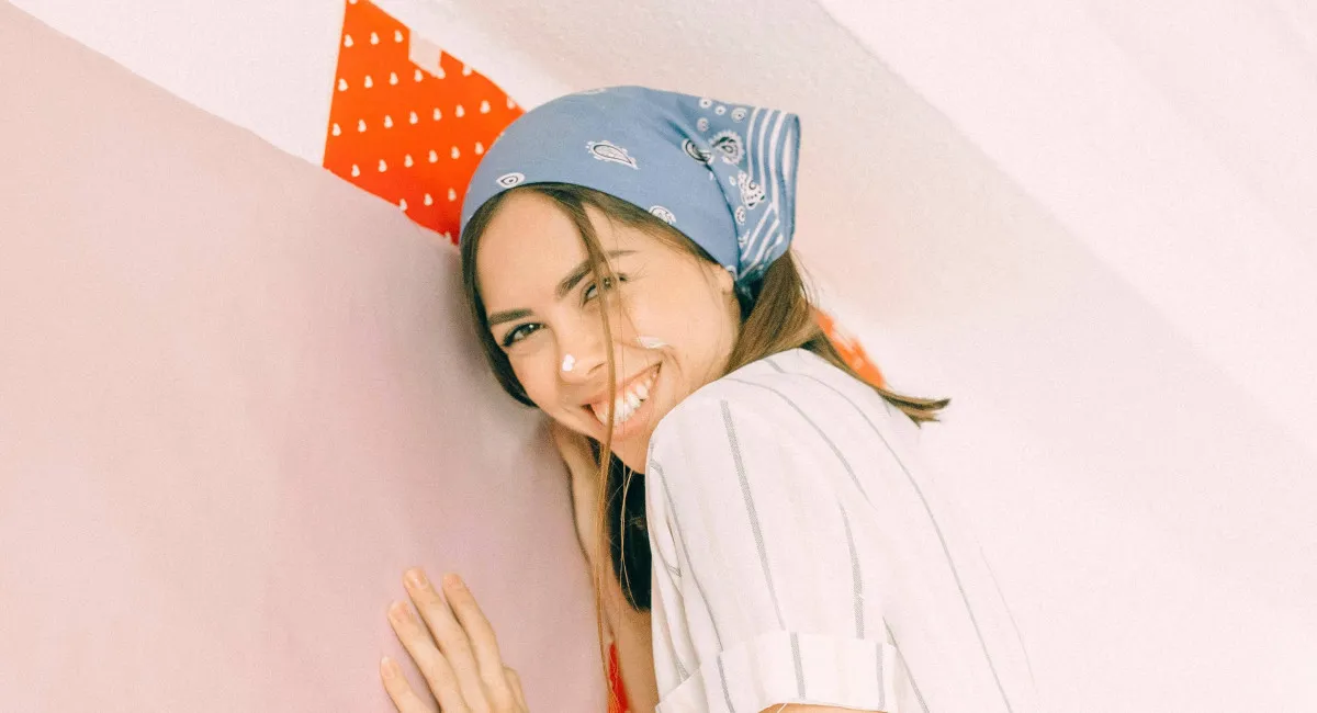 Модний аксесуар з минулого знову став хітом: як додати його в сучасний стиль - today.ua