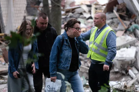 Масована атака РФ по Києву забрала щонайменше 6 життів: пожежі охопили місто, постраждалих більше 50