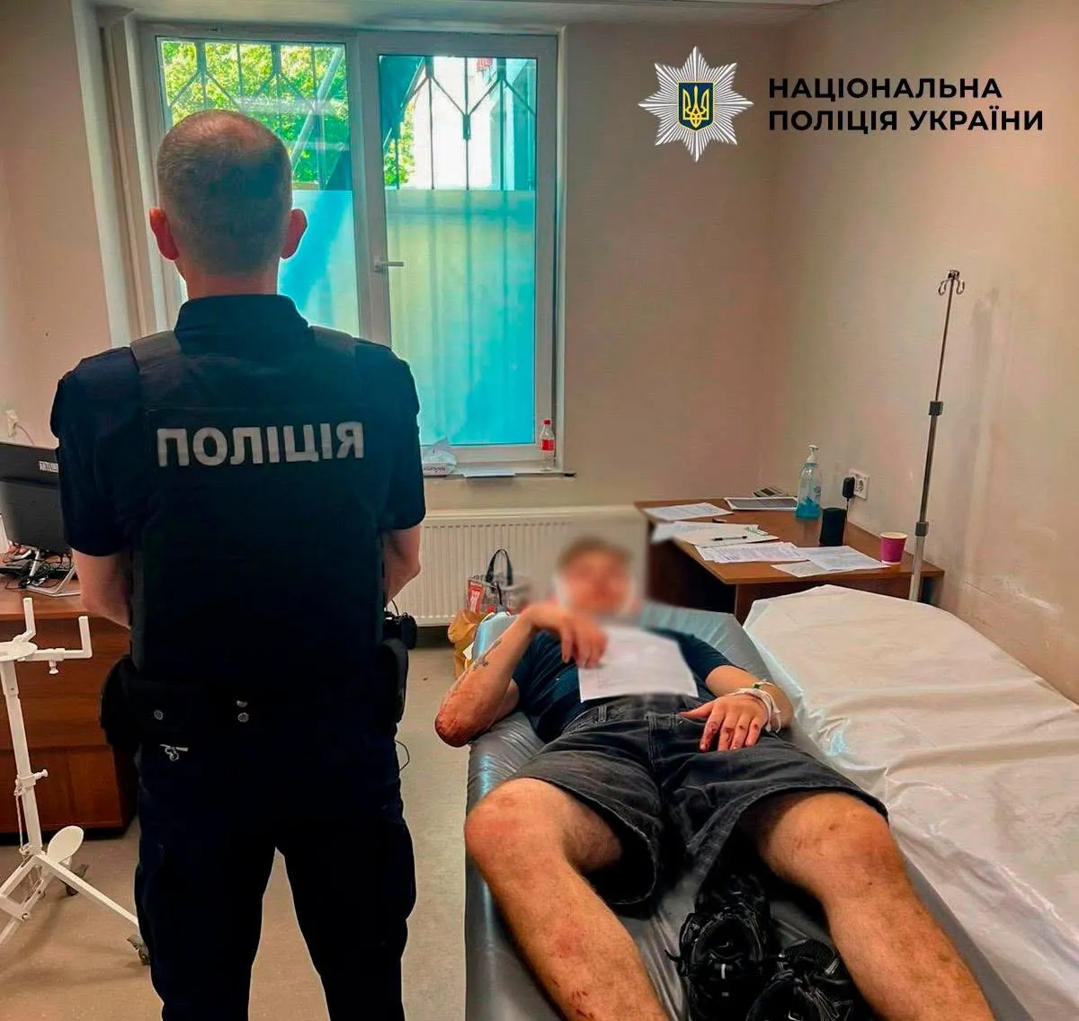 21-річний водій BMW без прав спричинив аварію з п’ятьма авто у Києві: є жертва та поранені 21-річний водій BMW без прав спричинив аварію з п’ятьма авто у Києві: є жертва та поранені - today.ua