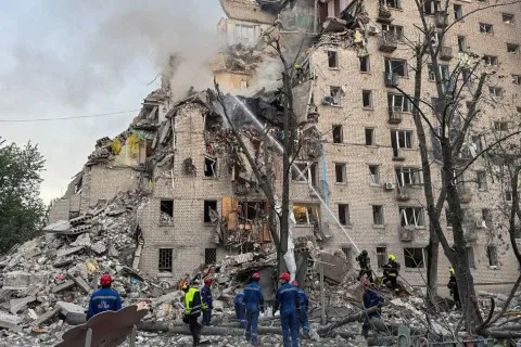 "Самі підірвали заради картинки": Z-пропаганда знову запустила абсурдний фейк про будинок у Києві на тлі загибелі людей