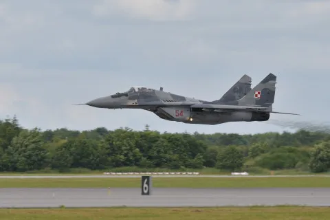 Польща несподівано погодилася віддати винищувачі МіГ-29 Україні: у Варшаві озвучили свої вимоги