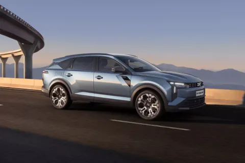 Dacia показала новий бюджетний Striker: практичний універсал із кліренсом кросовера