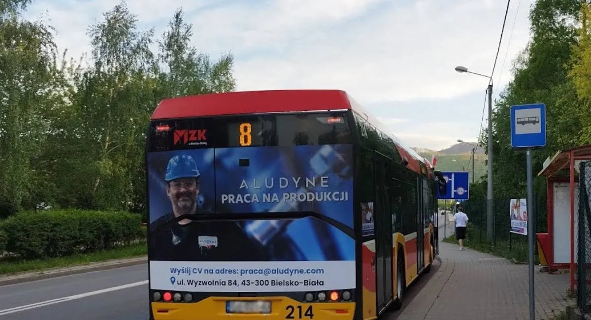У Польщі водій автобуса влаштував істерику через українок: інцидент потрапив на відео - today.ua