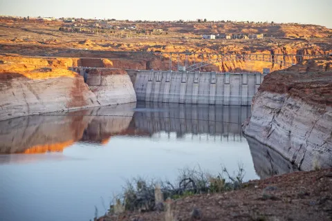 У США висихає стратегічне водосховище: під загрозою вода та електроенергія для мільйонів людей