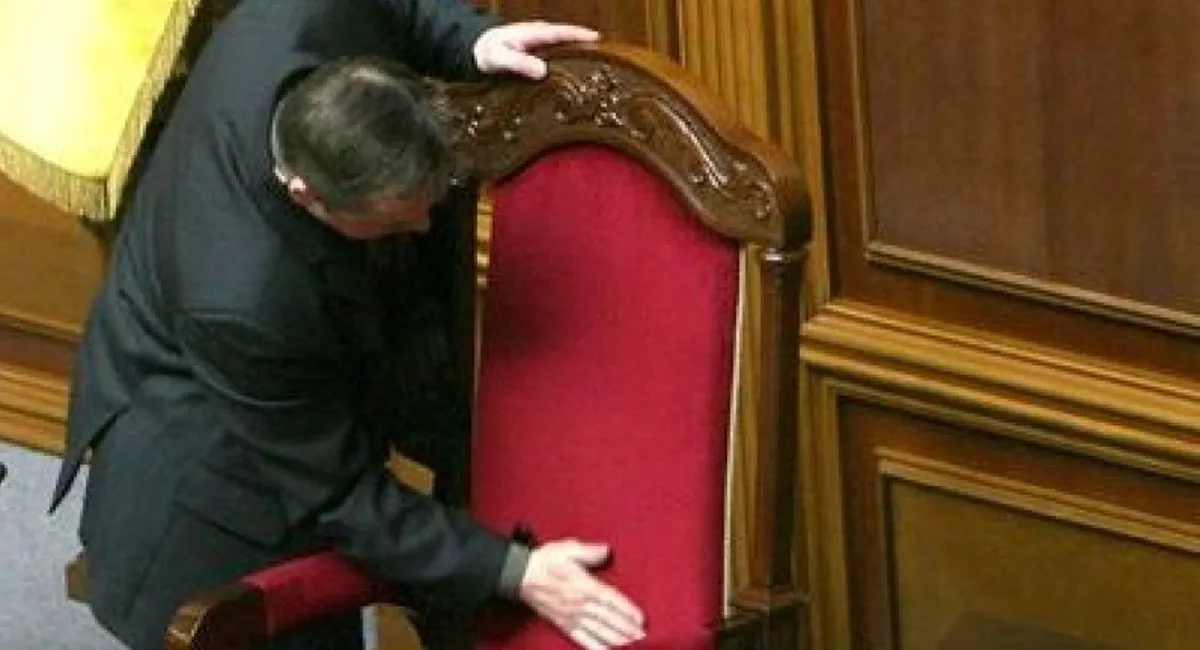 Один із найвпливовіших нардепів від Слуги народу оголосив про складання мандату - today.ua