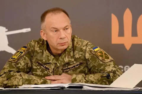 В Верховной Раде депутаты инициировали запрос к президенту об увольнении Сырского