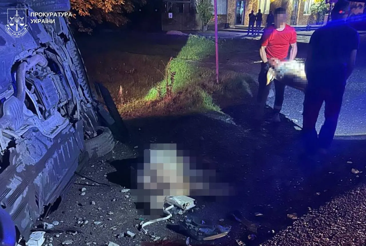 Во Львовской области пьяный водитель убил троих подростков, еще двое — травмированы Во Львовской области пьяный водитель убил троих подростков, еще двое — травмированы - today.ua