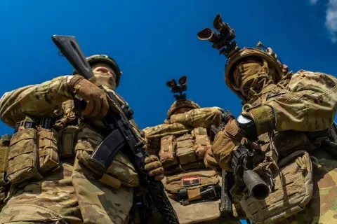 Армейская реформа провалилась, и в ОП это признают: почему военные массово игнорируют новые контракты
