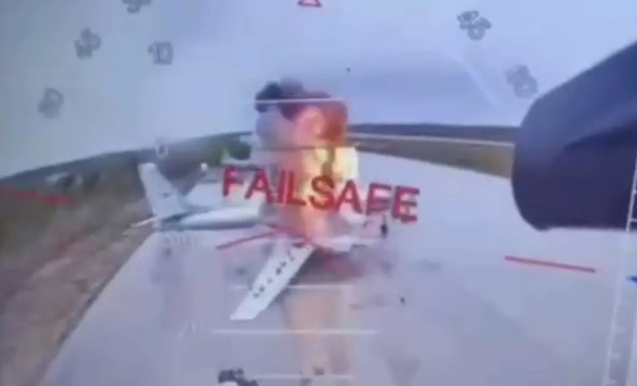 Військові аналітики оцінили наслідки вчорашньої дронової атаки на стратегічну авіацію Росії: як це змінить хід війни - today.ua