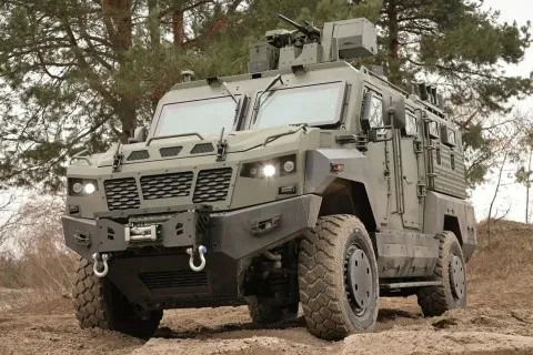 На вооружение ВСУ приняли новый бронеавтомобиль GYURZA-02