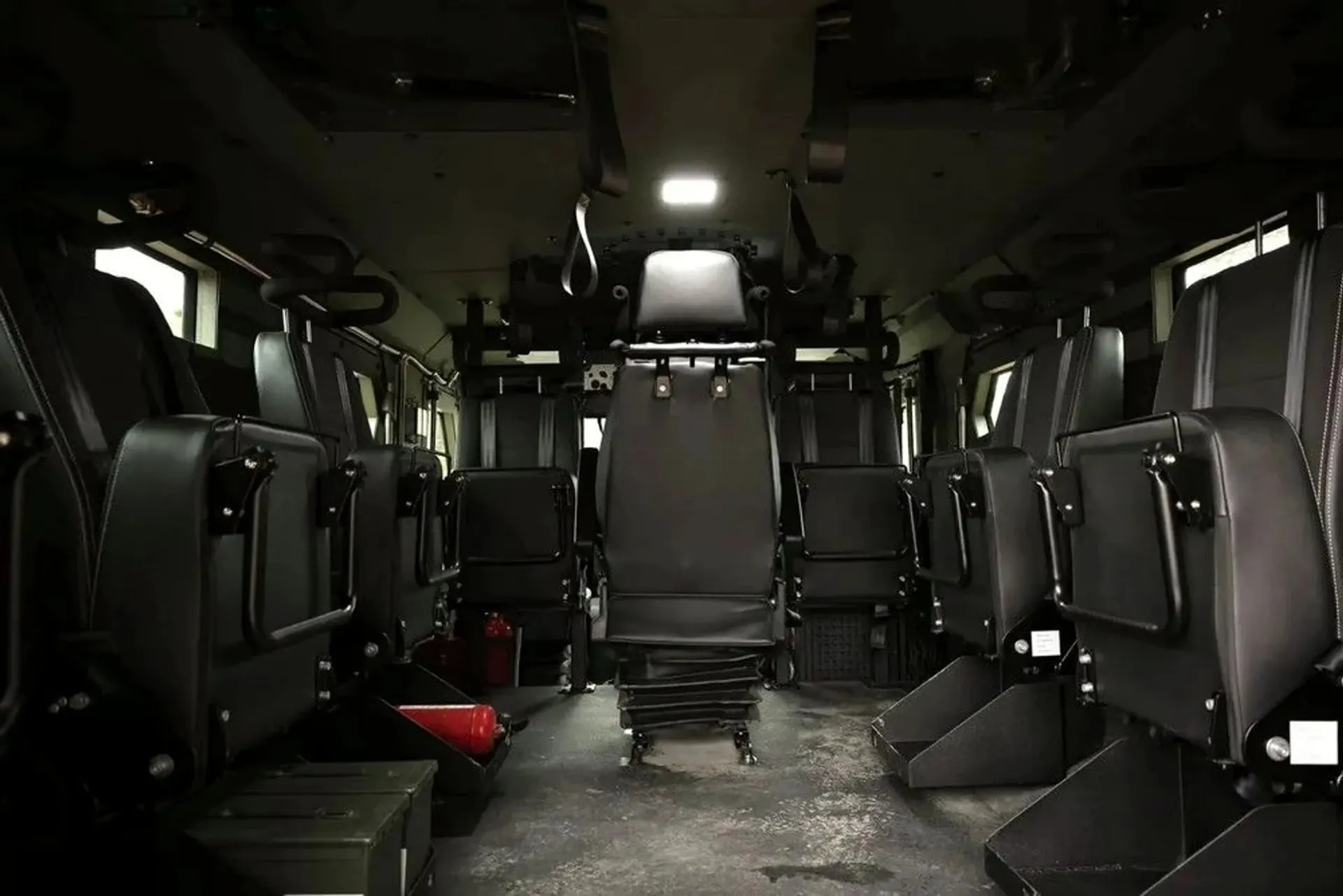 На вооружение ВСУ приняли новый бронеавтомобиль GYURZA-02 - today.ua