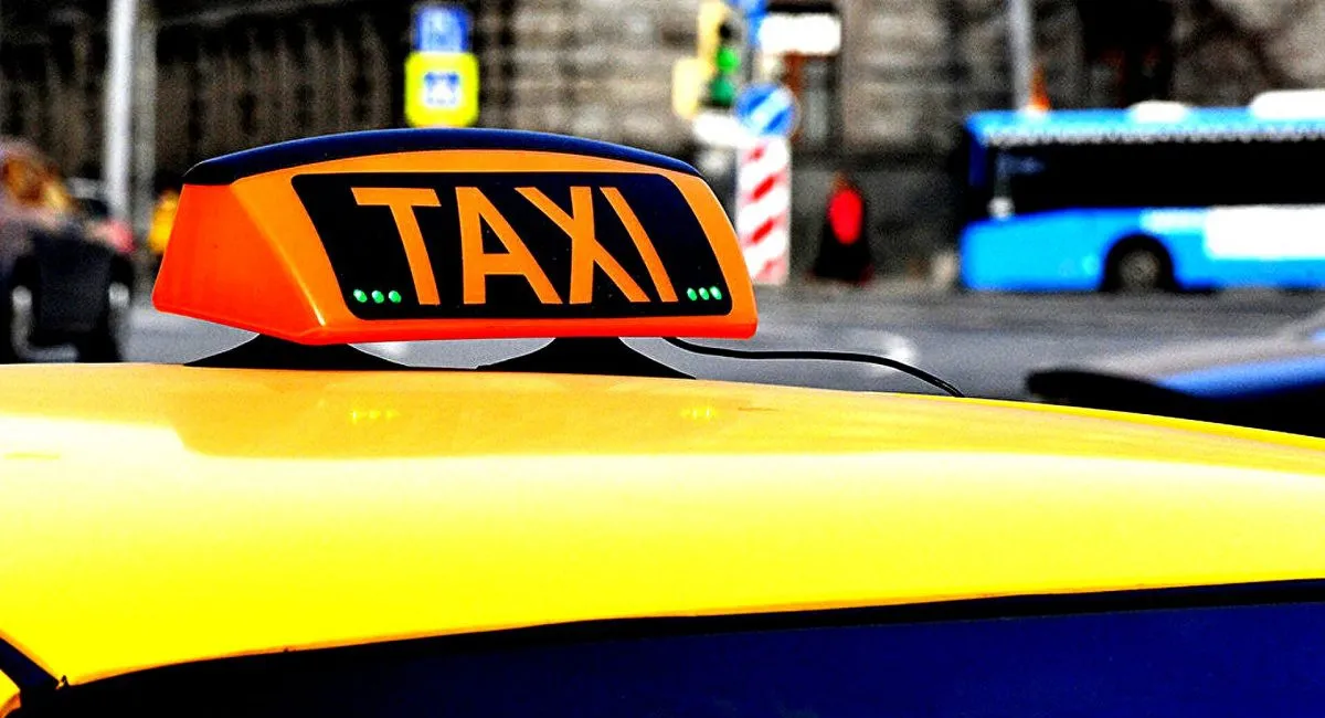 У Києві злетіли ціни на таксі після атаки РФ: за поїздку на правий берег доведеться віддати понад 1000 гривень - today.ua