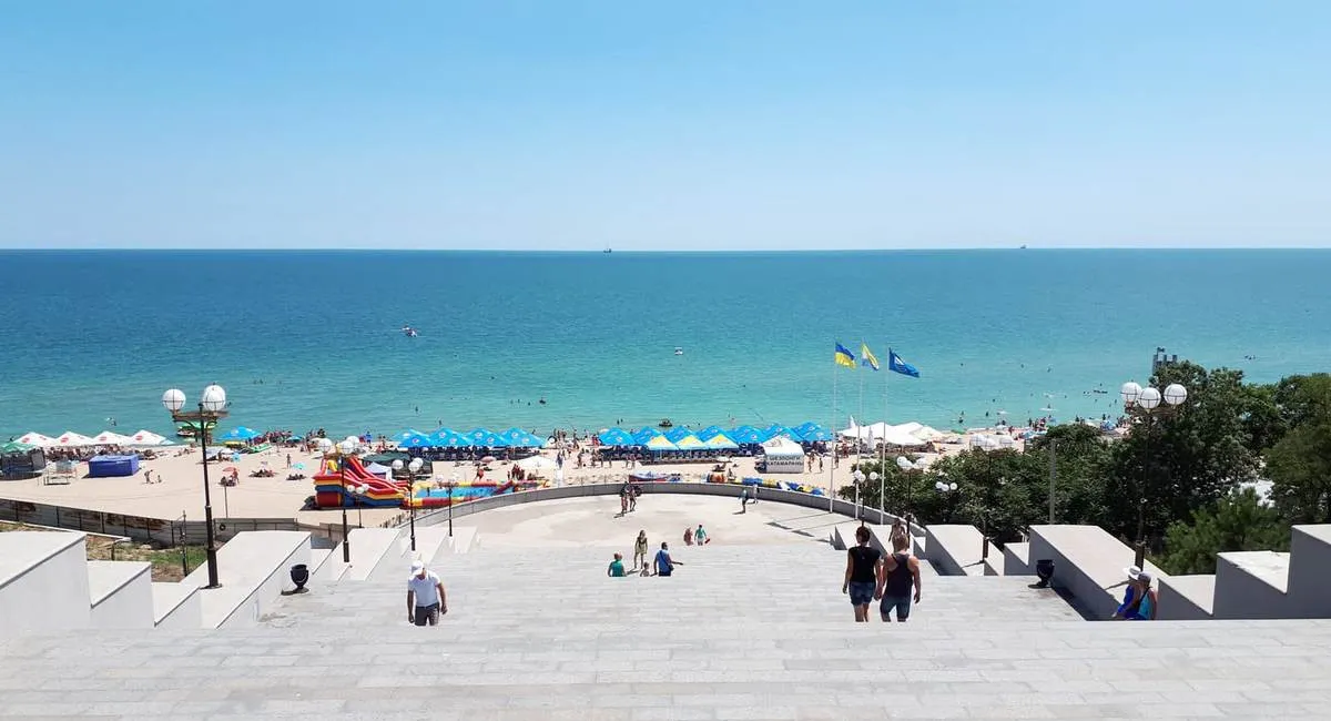 В Одесской области открыли пляжи: в ОВА рассказали, где украинцы смогут искупаться в море - today.ua