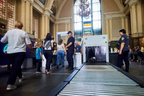 УЗ предупредила о задержках поездов из-за последствий атаки РФ: о каких маршрутах идет речь