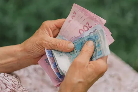 Пенсия без стажа: Минюст обнародовал условия предоставления социальной помощи украинцам