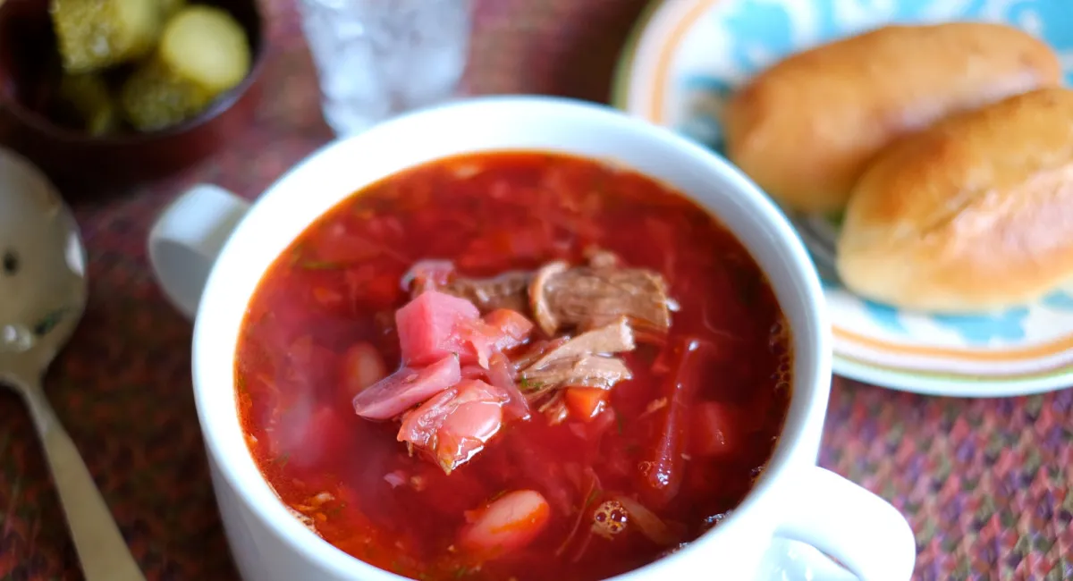 Вартість борщу в Україні та Європі: у скільки обійдуться продукти для улюбленої страви - today.ua