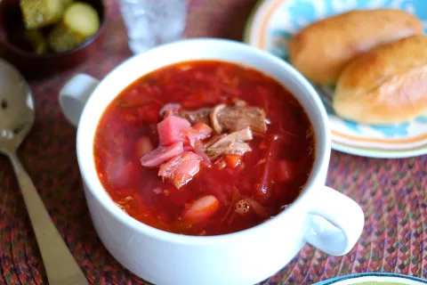 Вартість борщу в Україні та Європі: у скільки обійдуться продукти для улюбленої страви