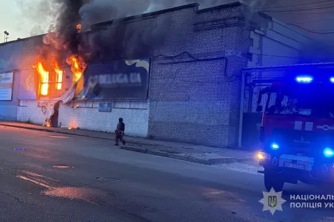 Росіяни знищили склад з гуманітарною допомогою в Запоріжжі: згоріло 100 тонн продукції