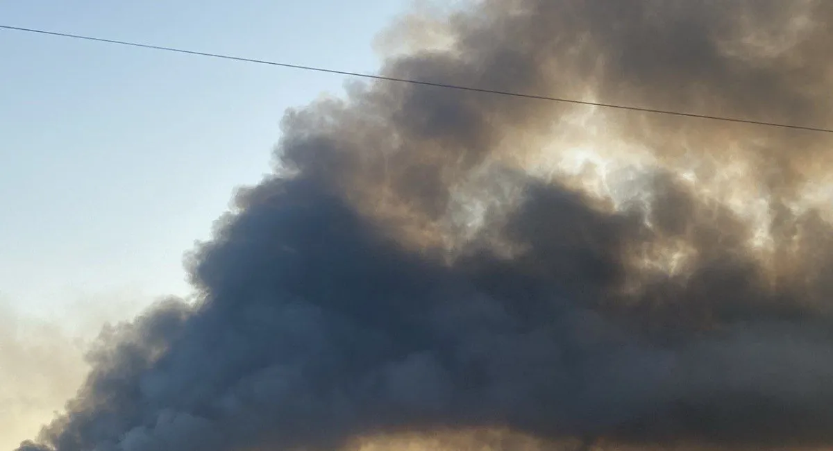 РФ масовано атакувала Київ: зруйнований цілий під'їзд у багатоповерхівці, багато загиблих і поранених - today.ua