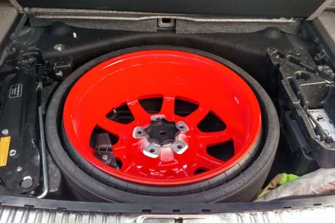 Чи дійсно водіїв в Україні почали штрафувати за "запаску"