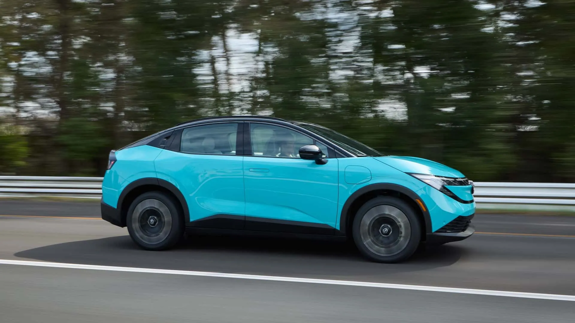 Nissan представив новий електричний кросовер Leaf: запас ходу 600 км - today.ua