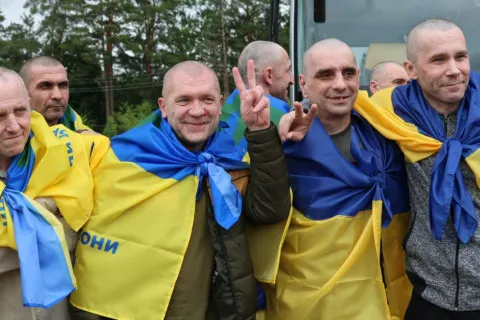 Україна і РФ провели новий обмін полоненими: додому повернулися воїни з пораненнями та тяжкими хворобами
