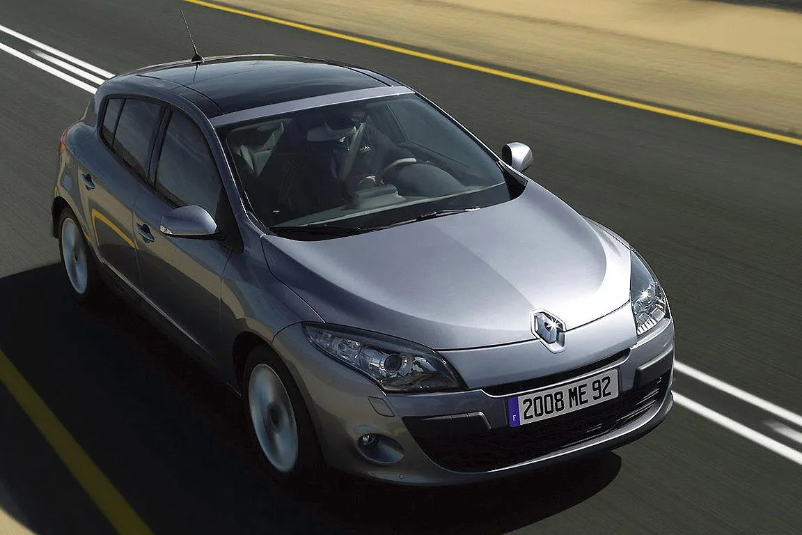 Експерти назвали вживані автомобілі Renault, які краще не купувати - today.ua