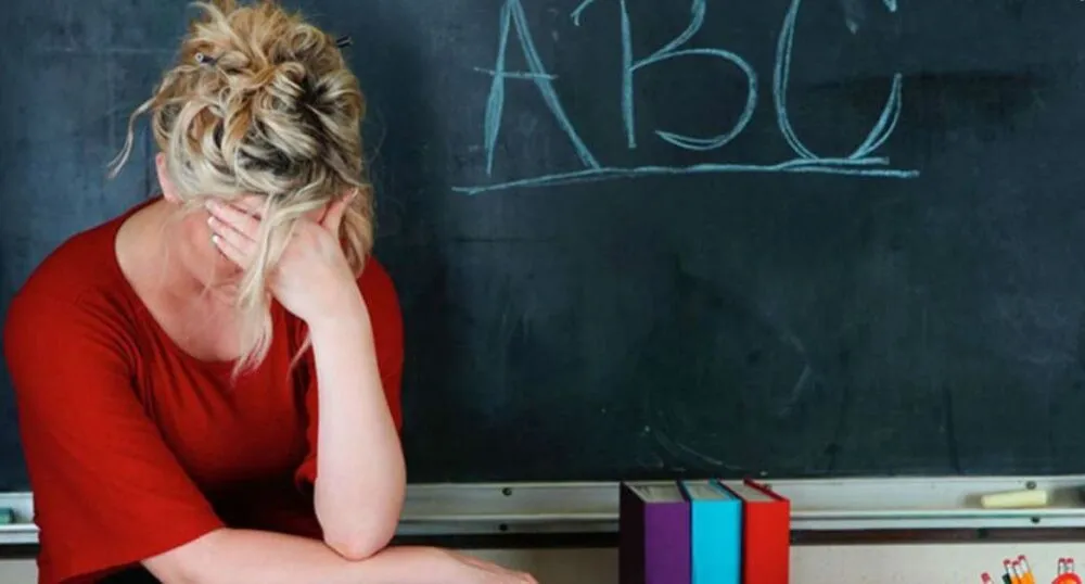 Украинским школьникам и их родителям готовят наказание: за что придется нести ответственность - today.ua