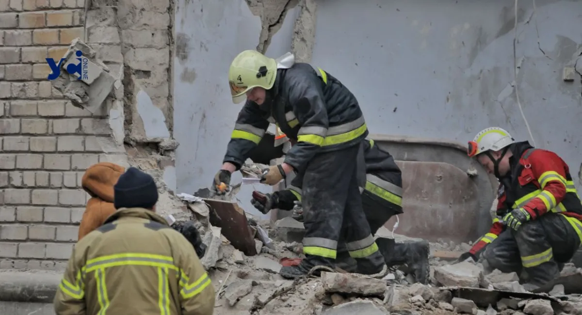 Советы, которые следует усвоить каждому: как не погибнуть под завалами после воздушной атаки - today.ua