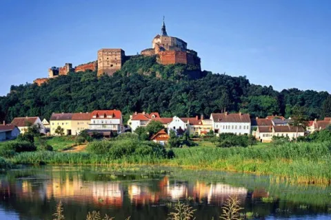 В Європі запроваджують обов’язкову роботу для біженців: що буде з тими, хто відмовиться працювати