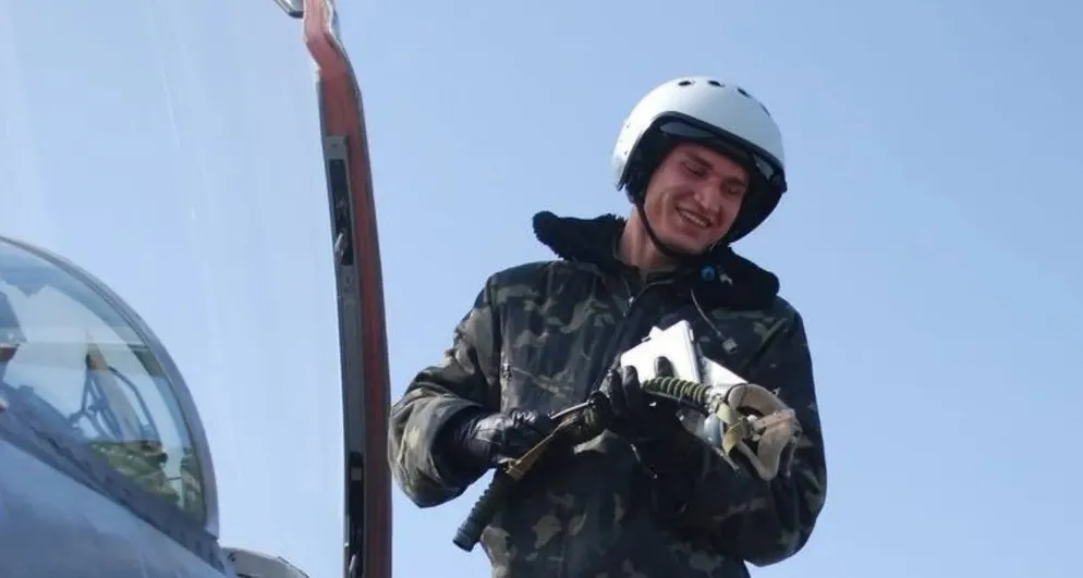 У нічному бою загинув пілот F-16 Максим Устименко: льотчик врятував людей ціною власного  життя  - today.ua