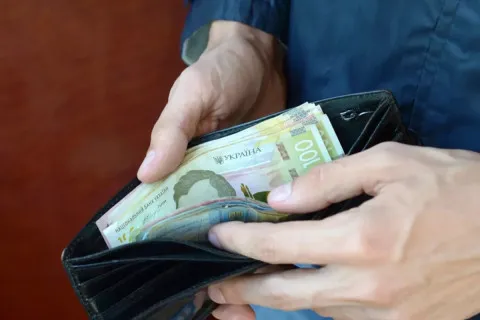 Пенсионный фонд берет на себя соцпомощь: что изменится для украинцев с 1 июля