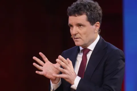 "Бейте по Украине так, чтобы не страдали румыны": президент Румынии обратился к Москве с призывом изменить тактику ударов по украинским городам