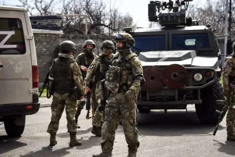 На оккупированной территории началась паника среди российских военных: некоторые уже нацелились бежать в РФ
