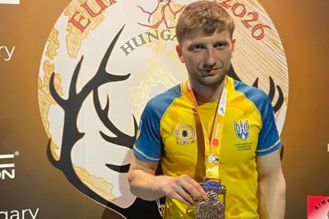 Спорт вне политики? Сына ветерана, пережившего ад Авдеевки, наказали за отказ слушать гимн РФ на пьедестале