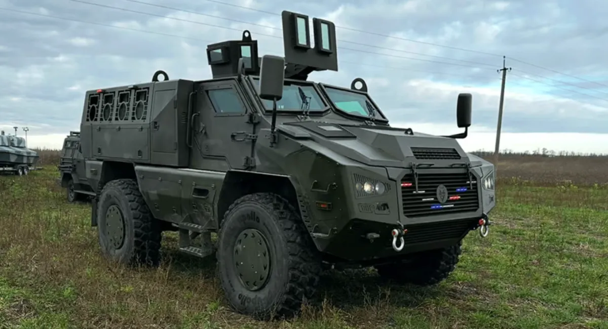 8,9-літровий двигун, броня витримує вибух 10 кг тротилу: що відомо про новий найбезпечніший броньовик в Україні Сова - today.ua