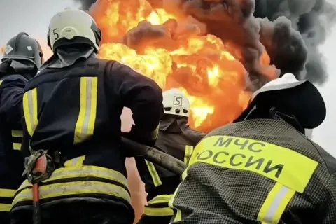 Мощные взрывы и детонация боеприпасов: что известно об инциденте в Белгороде (видео)