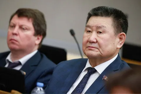 Россия на пороге потрясений: депутат призвал Кремль срочно завершать войну