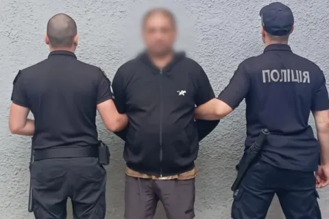 На Закарпатті чоловік погрожував власним дітям та дружині підірвати бойову гранату в будинку