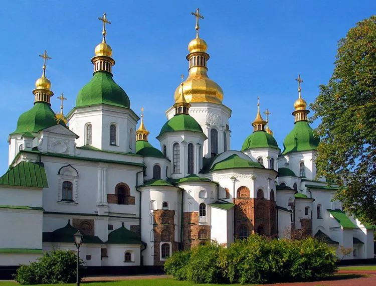 Яке свято 16 червня: іменини, церковна дата, прикмети та важливі події дня Яке свято 16 червня: іменини, церковна дата, прикмети та важливі події дня - today.ua