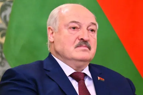 Лукашенко попросив вибачення перед Зеленським за свою поведінку