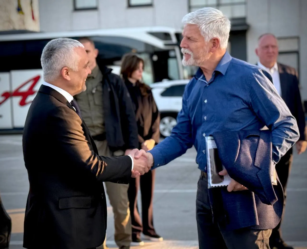 Президент Чехії перебував в Одесі під час масованої атаки російських дронів на місто - today.ua