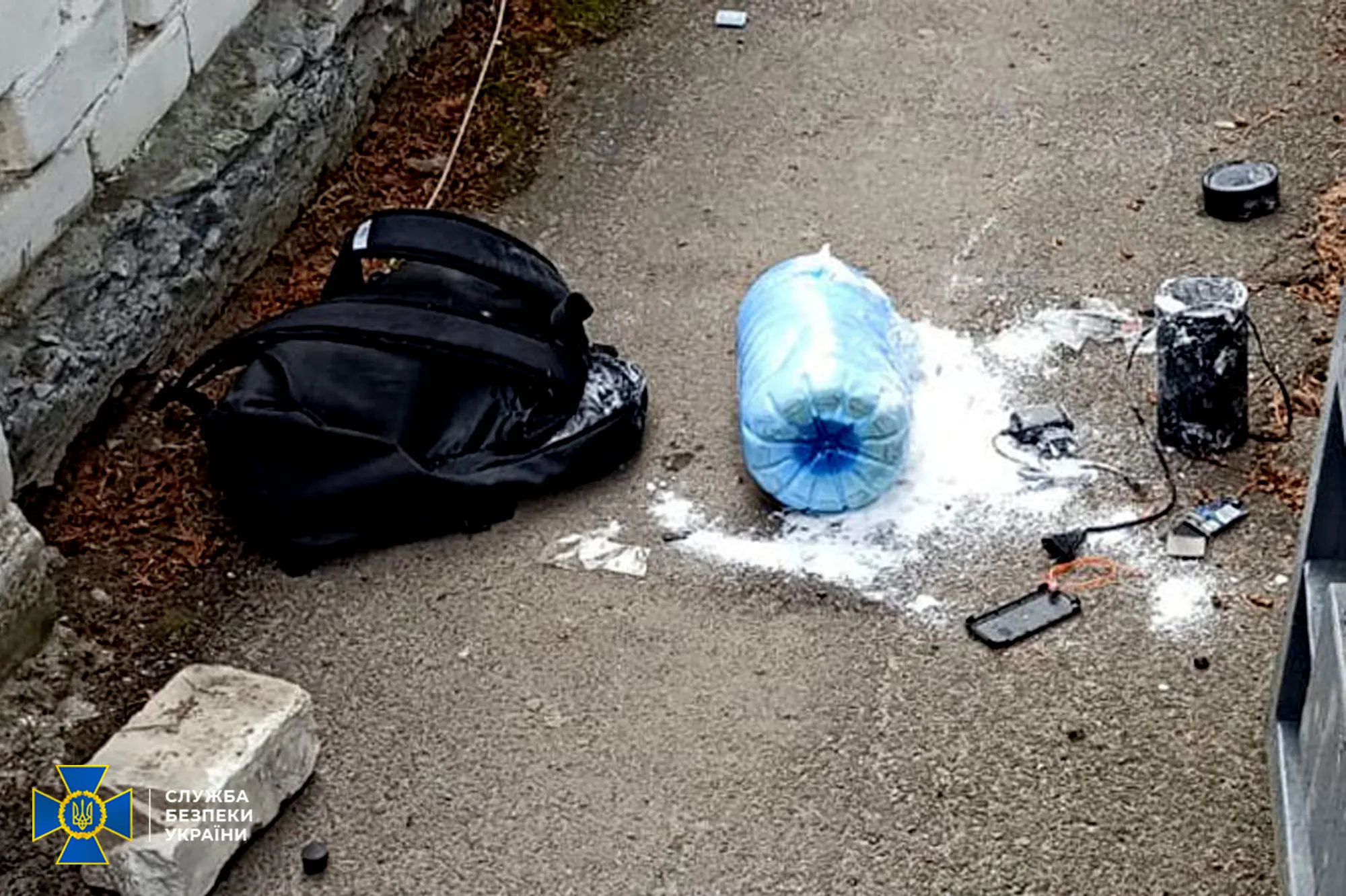 В Тернополе задержали 14-летнюю школьницу, которую россияне завербовали для совершения теракта В Тернополе задержали 14-летнюю школьницу, которую россияне завербовали для совершения теракта - today.ua