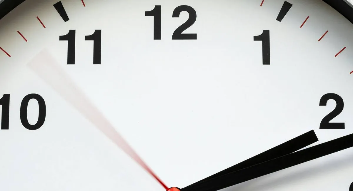 Переход на зимнее время: нужно ли украинцам переводить стрелки часов осенью 2025 года - today.ua