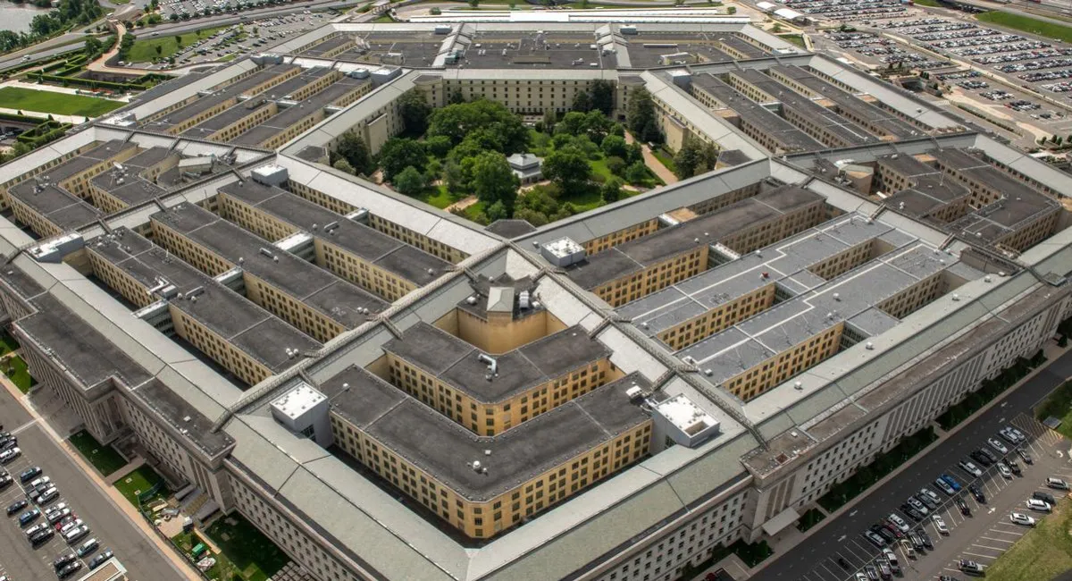 У Пентагоні хтось злив секретну інформацію про Ілона Маска: тепер усіх перевіряють на поліграфі - today.ua