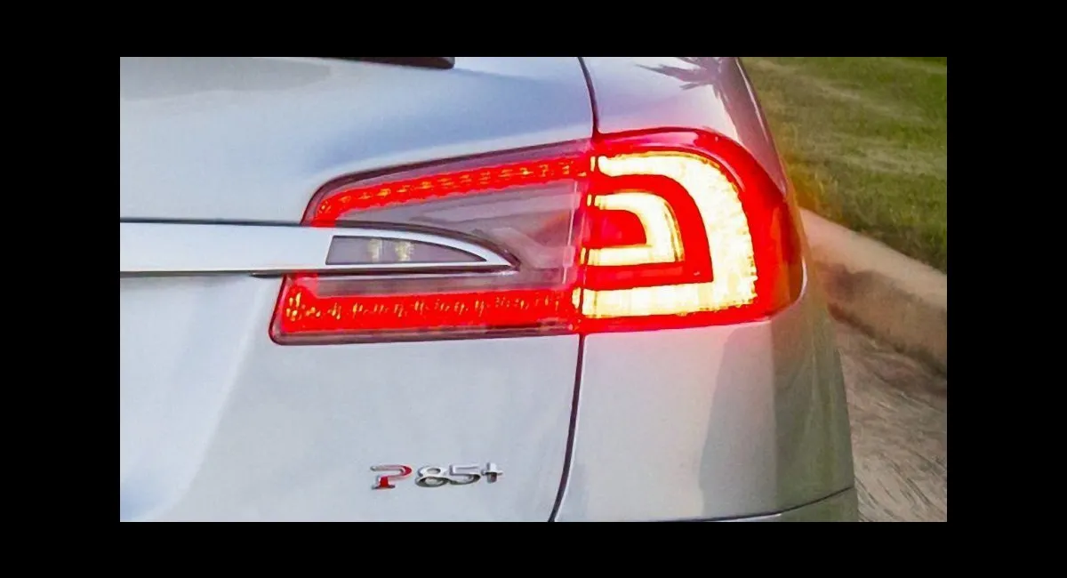 Українські поліцейські штрафують власників автомобілів зі США - today.ua